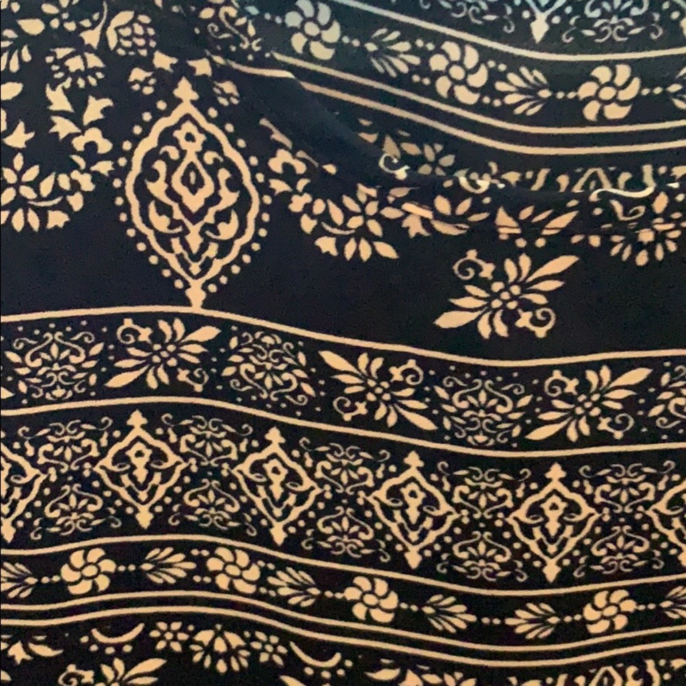 Pattern blouse - Picture 3 of 3